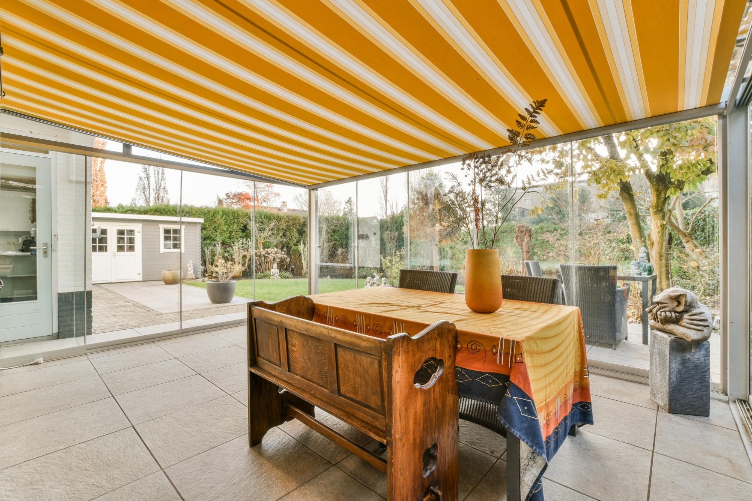 Stores terrasse bordeaux
